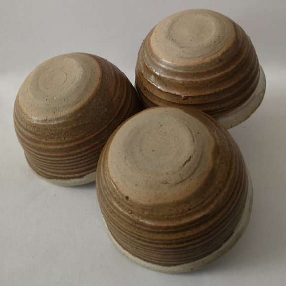 Hand-made Signed Studio Art Pottery Three Bowl Condiment Serving Dish - Picture 3 of 4